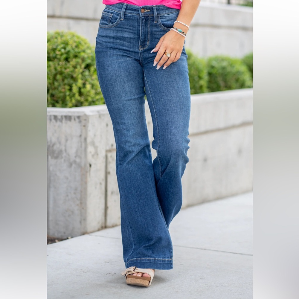 Judy Blue High Rise Wide Hem Flare Jeans